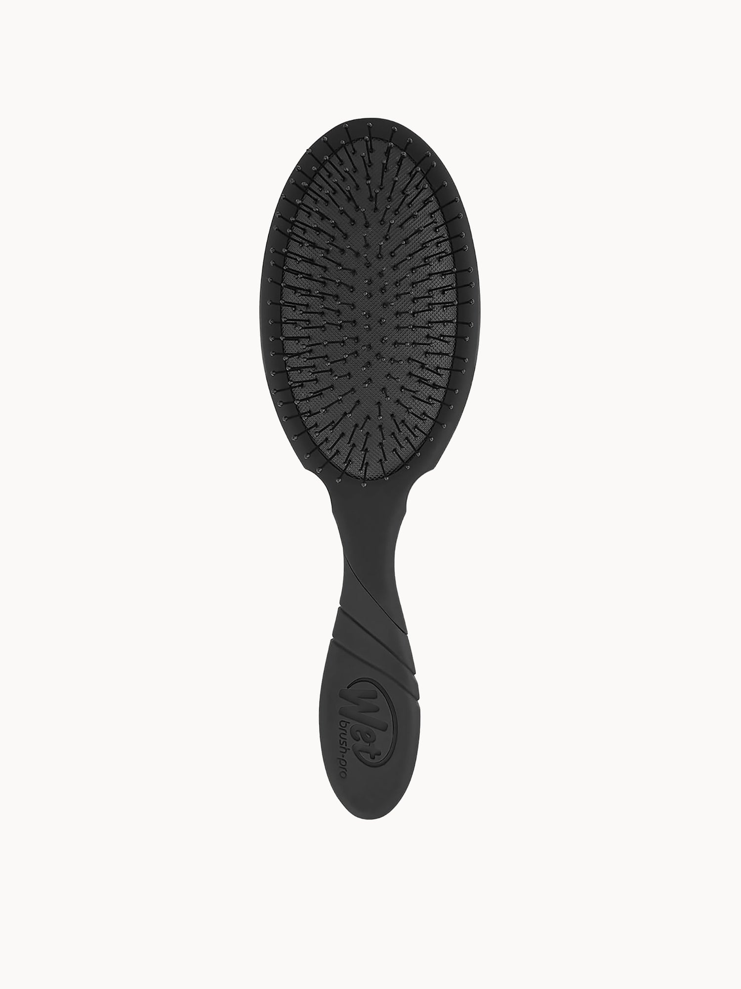 Combs and Detangling Brushes: The Quiet Workhorses of Every Salon
