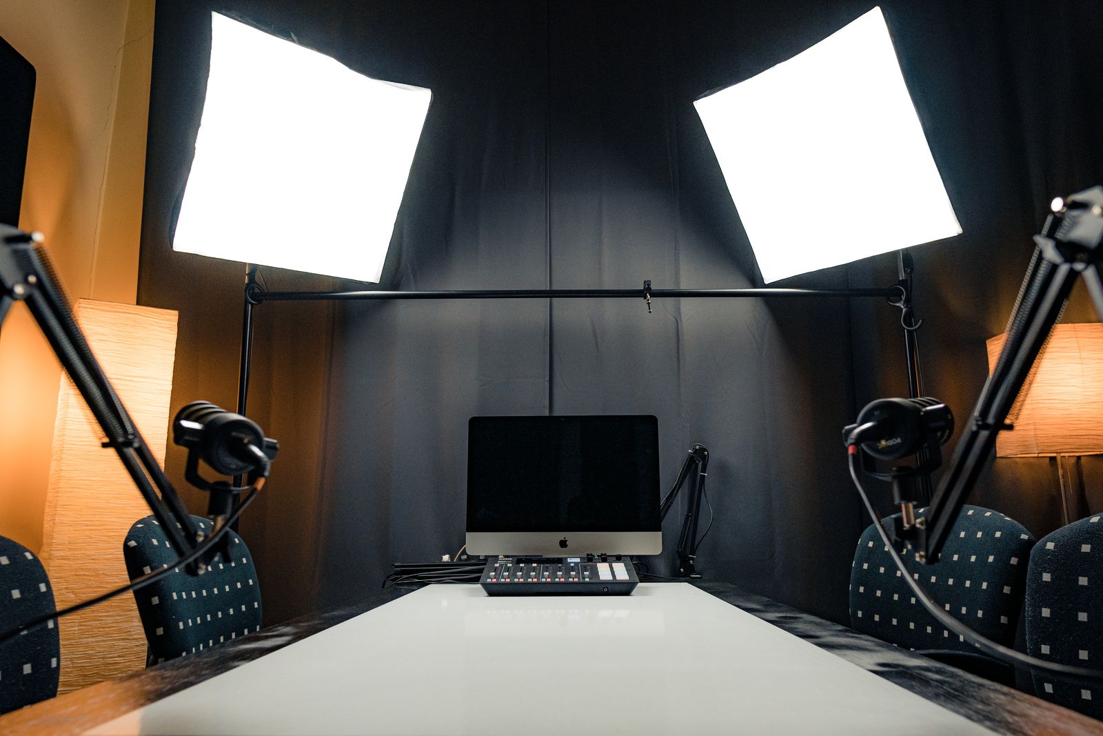 Livestream Podcast Studio Amsterdam (YouTube/Twitch)
