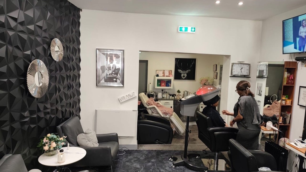 Layla's Beauty Salon